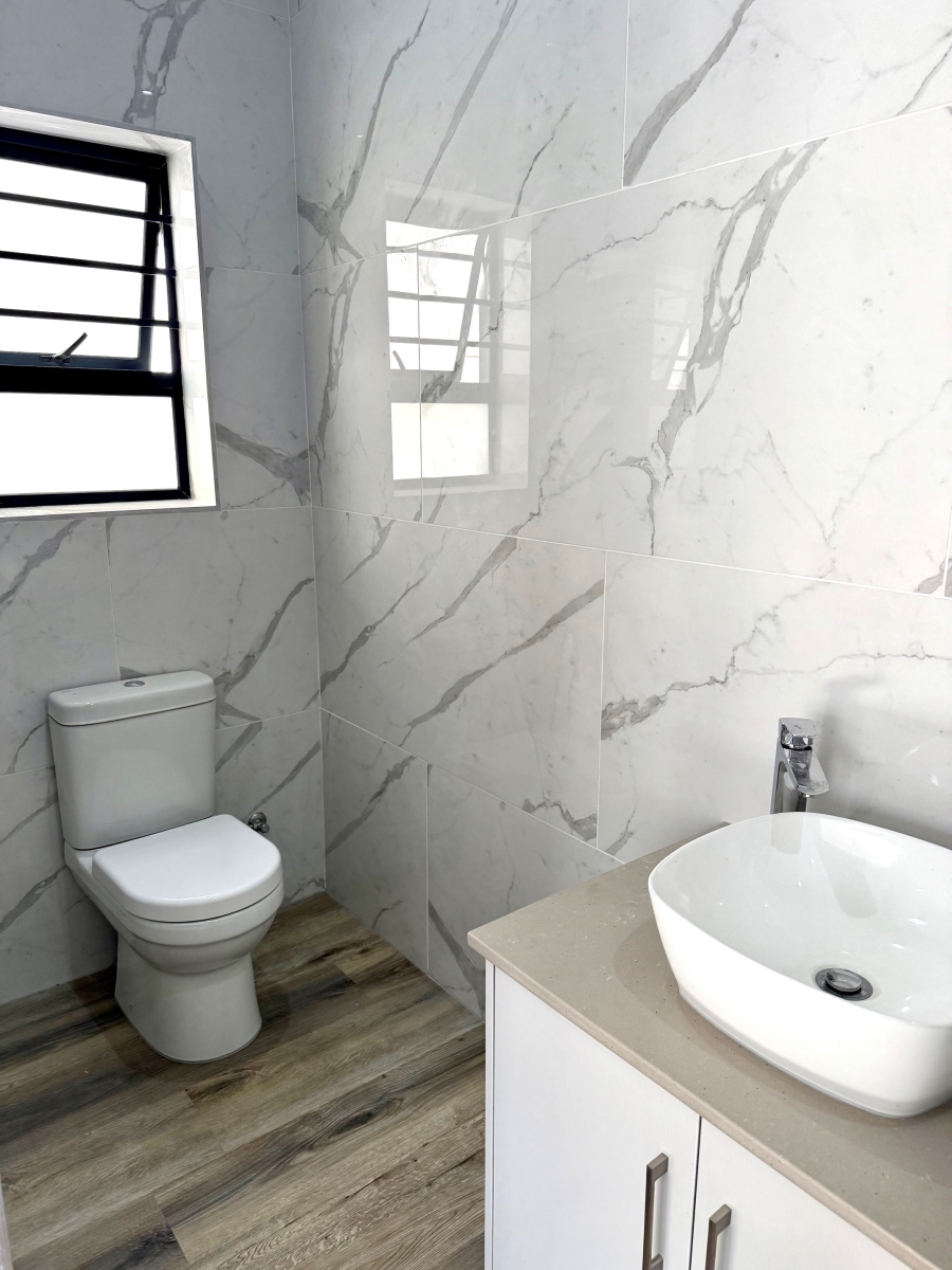 4 Bedroom Property for Sale in Tafelzicht Western Cape